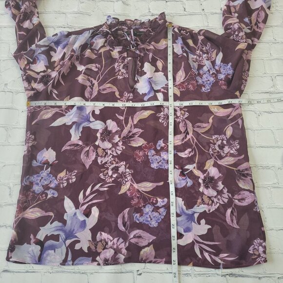 WHITE HOUSE BLACK MARKET BURGUNDY & PINK MULTICOLOR FLORAL RUFFLE BLOUSE size M - Picture 3 of 11